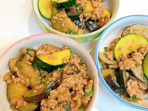 茄子とズッキーニと豚肉の味噌炒め♪夏料理